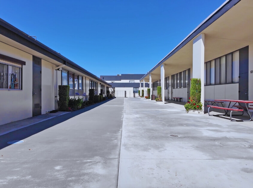 Commercial Landscaper in in Cypress California